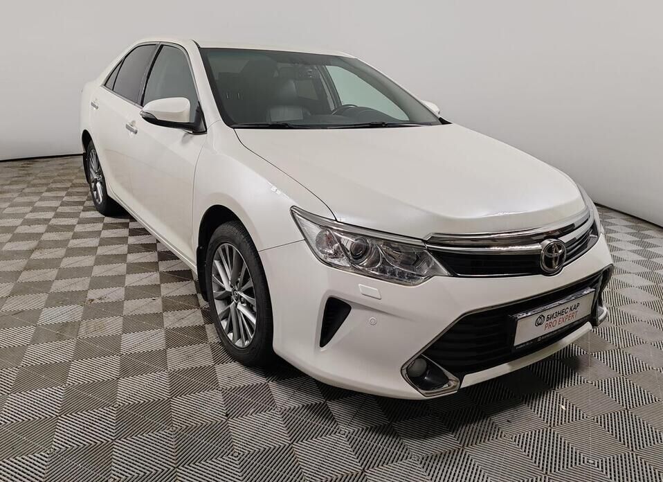 Toyota Camry, VII (XV50) Рестайлинг 2.5 AT (181 л.с.)