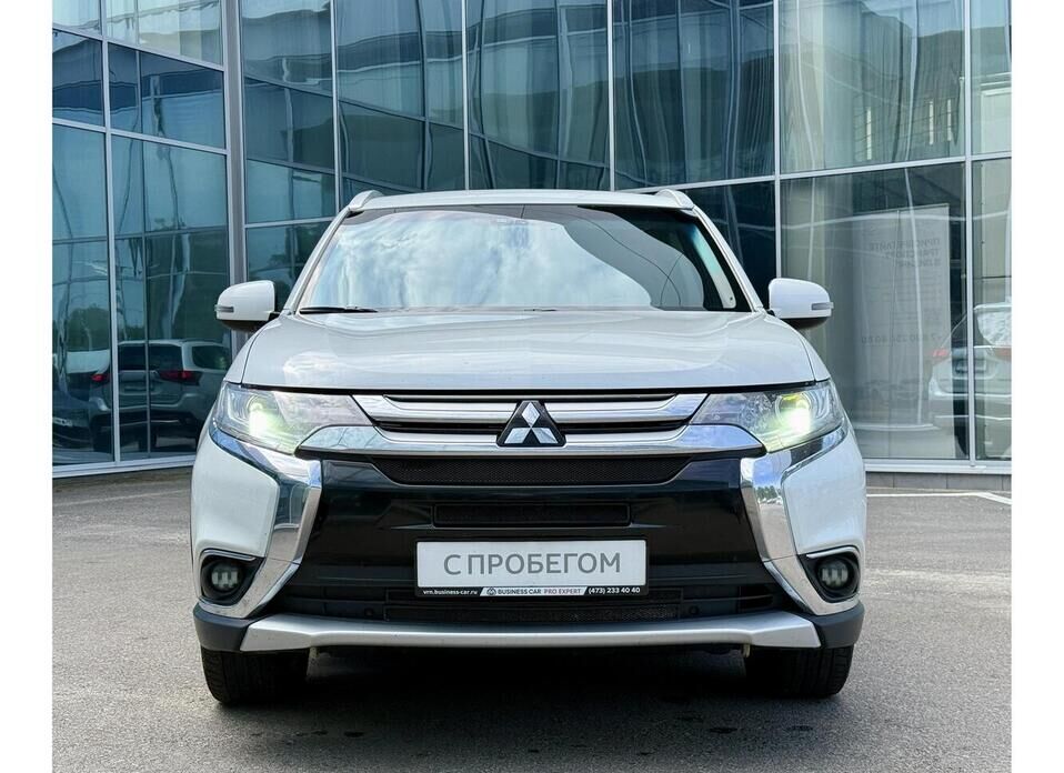 Mitsubishi Outlander, III Рестайлинг 2 2.4 CVT (167 л.с.) 4WD