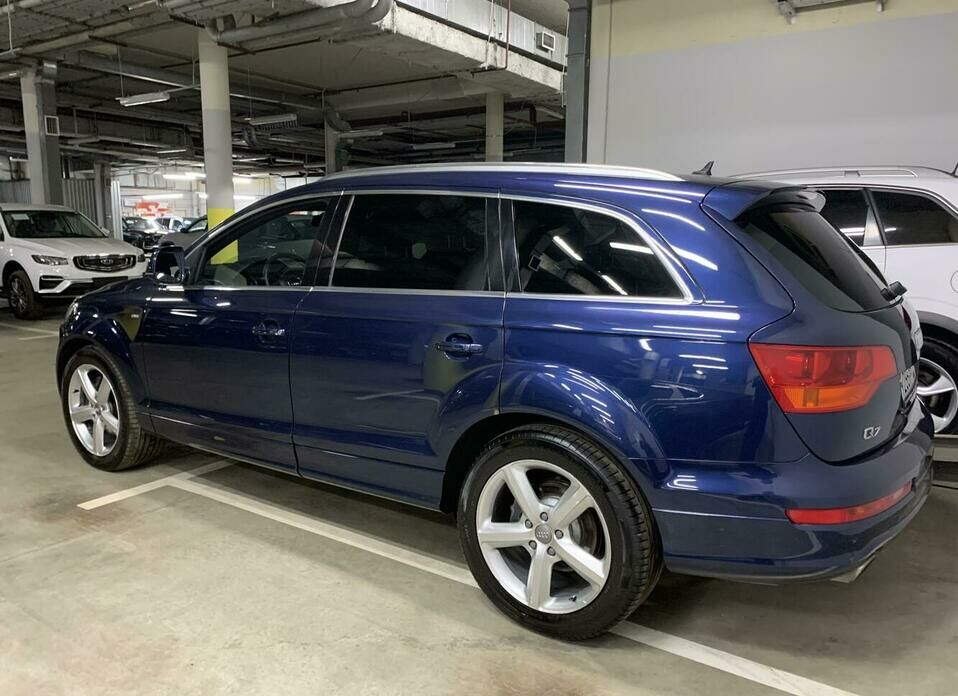 Audi Q7 4.2 AT (350 л.с.) 4WD