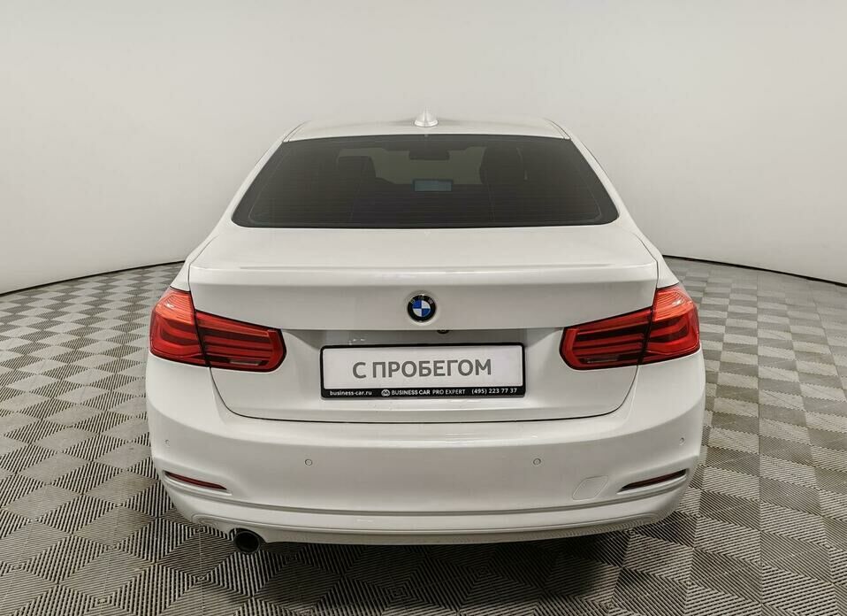 BMW 3 серии 318i 1.5 AT (136 л.с.)