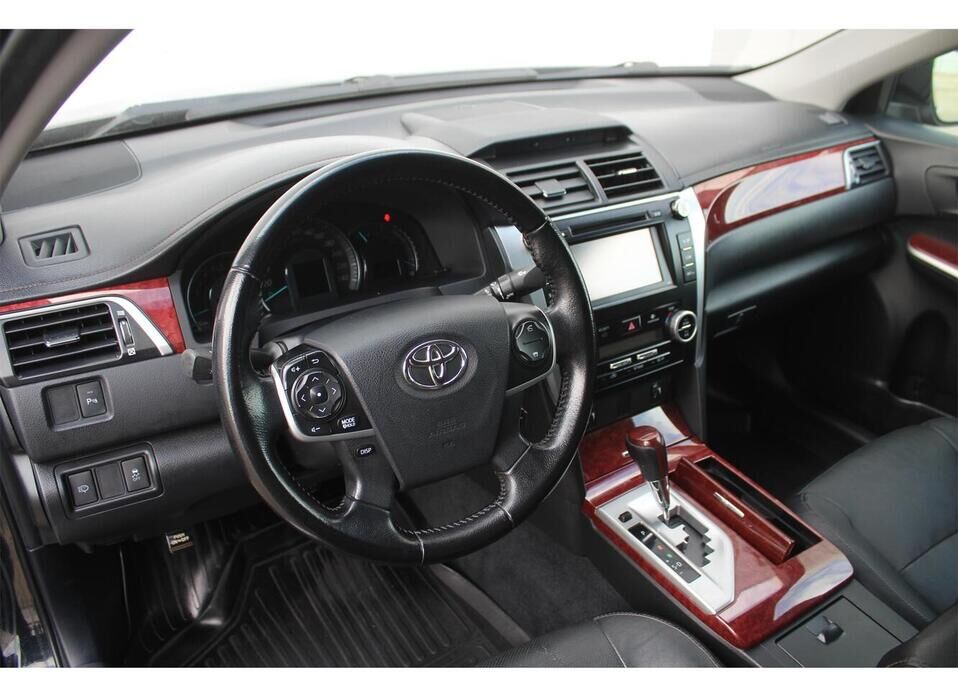 Toyota Camry, VII (XV50) Japan Market 2.5 AT (181 л.с.)
