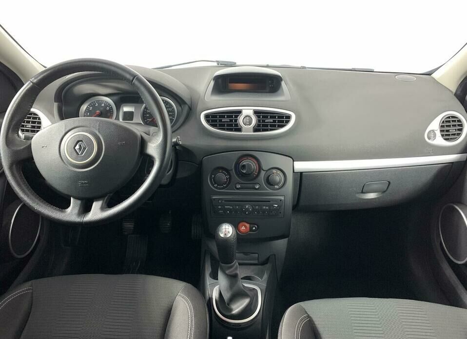 Renault Clio 1.2 MT (75 л.с.)