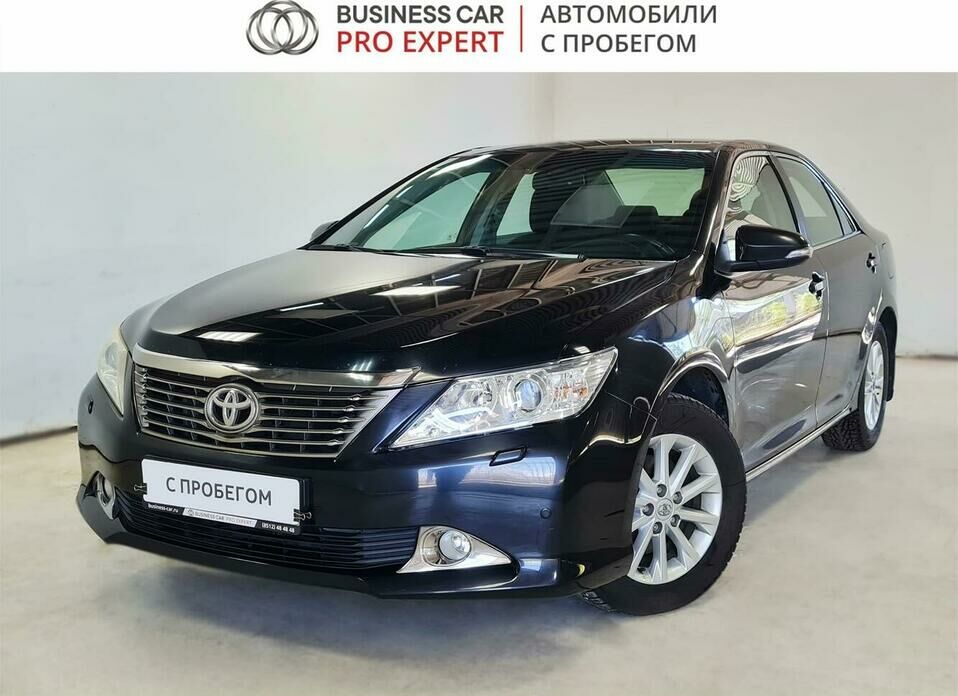 Toyota Camry 2.5 AT (181 л.с.)