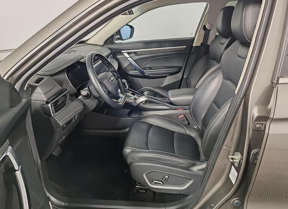 Geely Atlas Pro 1.5 AT (177 л.с.)