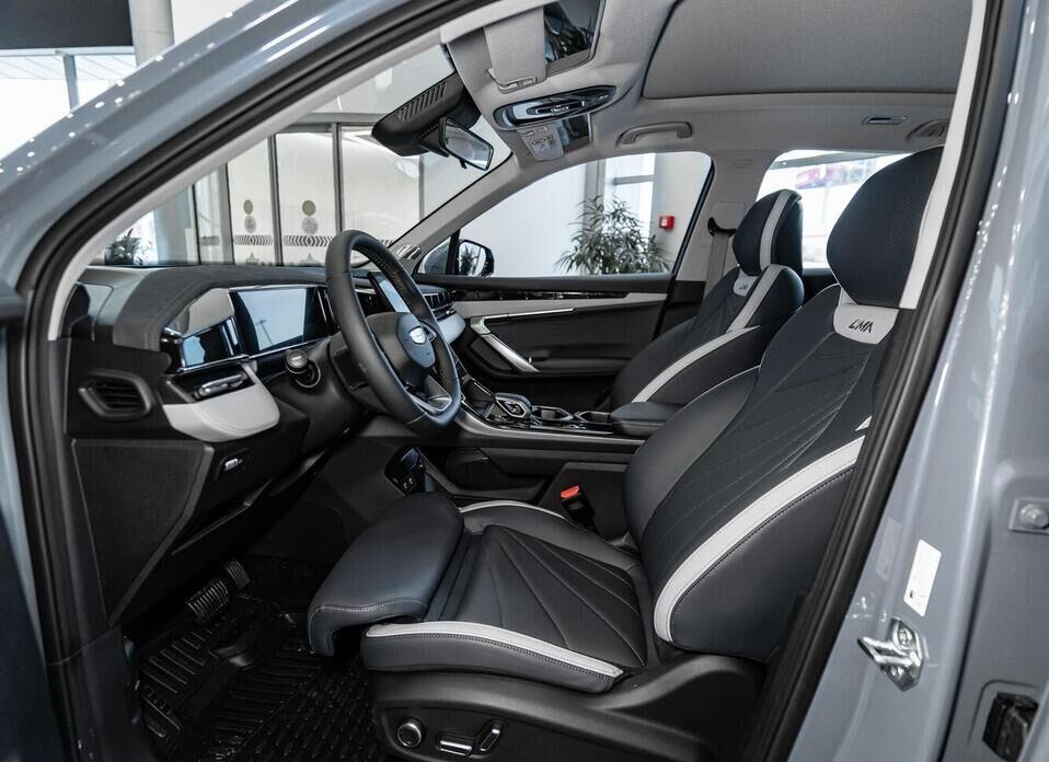 Geely Atlas, II 2.0 AT (200 л.с.) 4WD