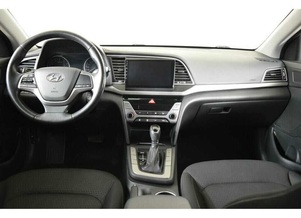 Hyundai Elantra 1.6 AT (128 л.с.)