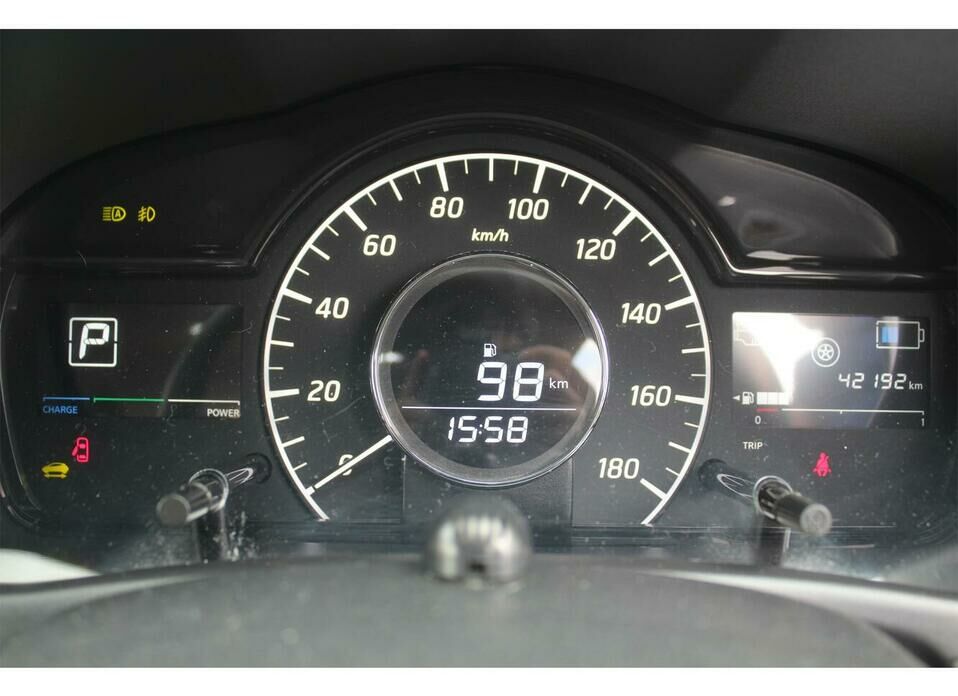 Nissan Note 1.2 CVT (98 л.с.)