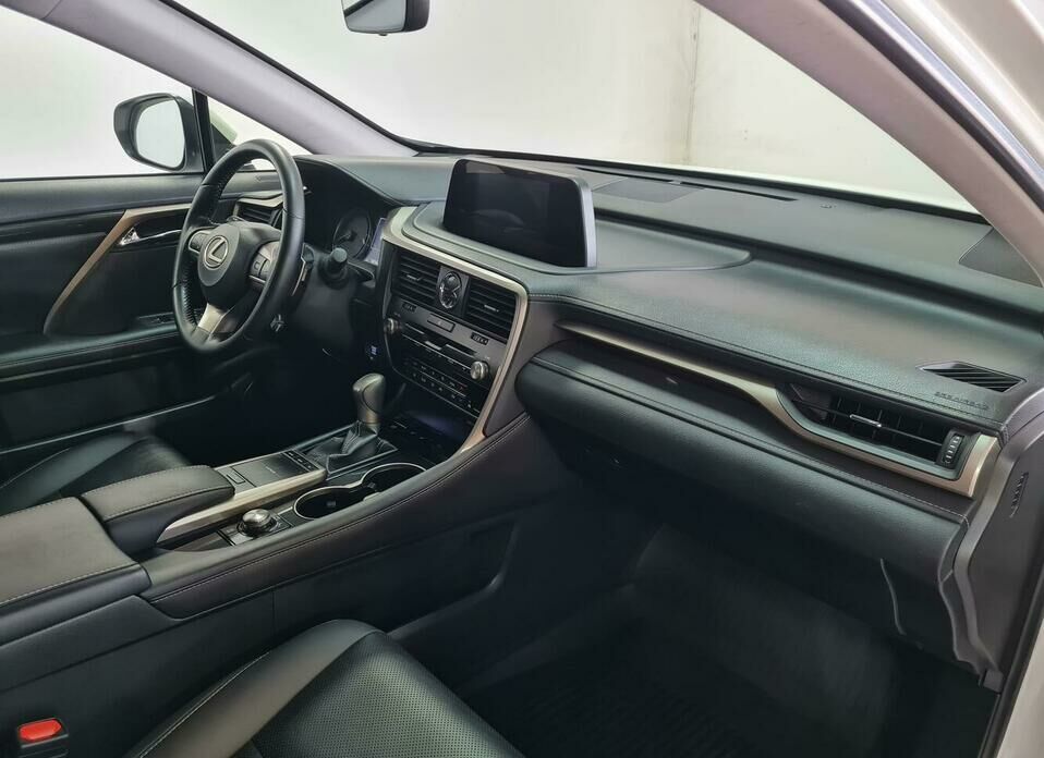 Lexus RX 300 2.0 AT (238 л.с.)