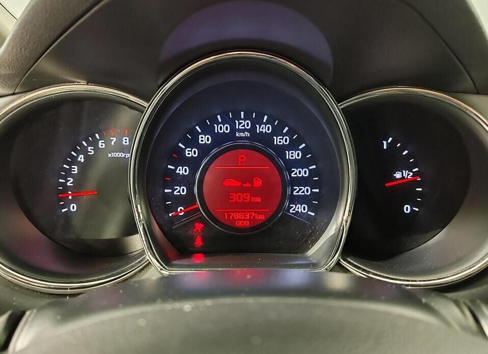 Kia Ceed, II 1.6 AT (129 л.с.)