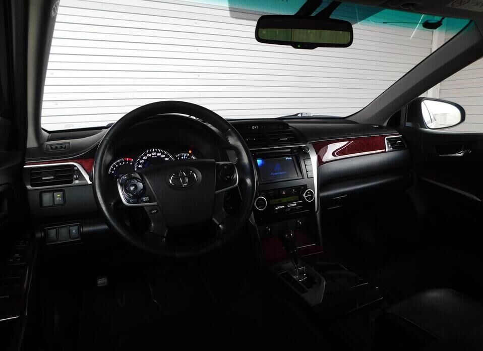 Toyota Camry, VII (XV50) 2.5 AT (181 л.с.)