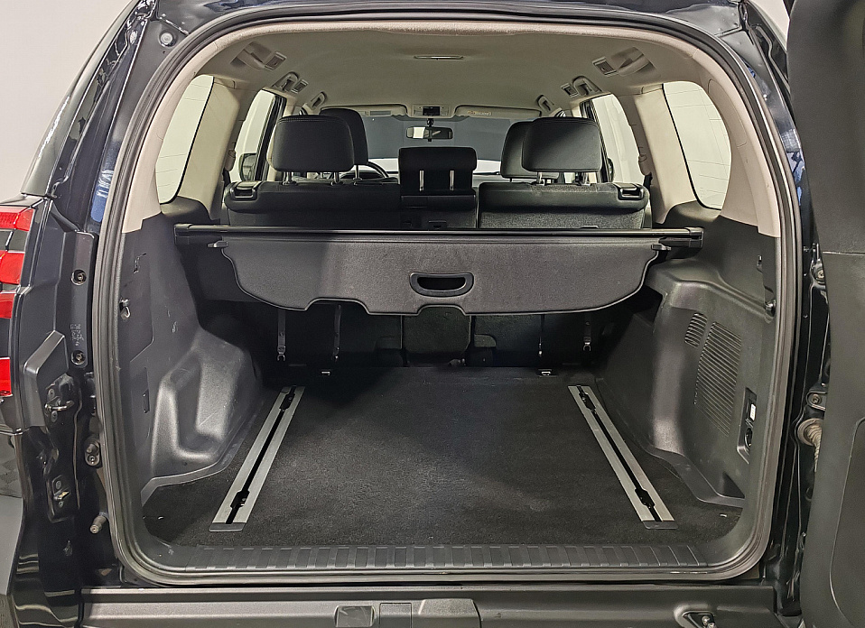 Toyota Land Cruiser Prado, 150 Series Рестайлинг 2 2.7 AT (163 л.с.) 4WD