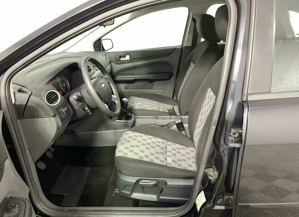 Ford Focus 1.8 MT (125 л.с.)