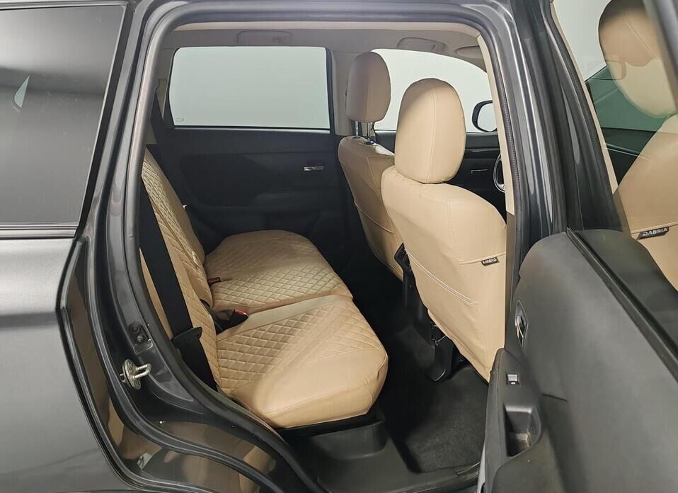 Mitsubishi Outlander, III Рестайлинг 3 2.0 CVT (146 л.с.) 4WD