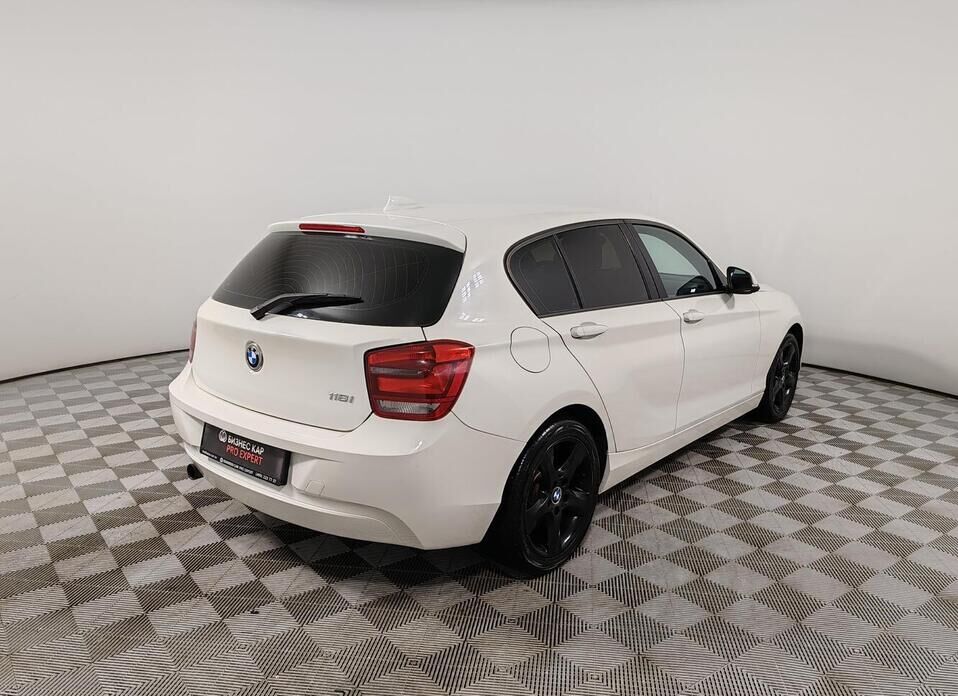 BMW 1 серии, II (F20/F21) 116i 1.6 AT (136 л.с.)