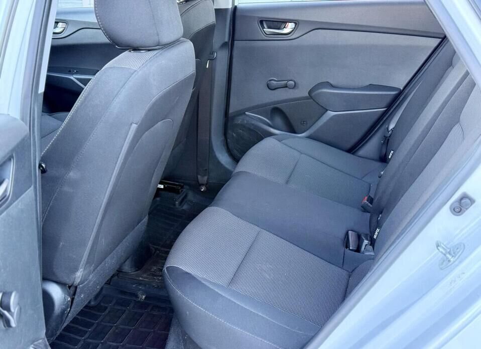 Hyundai Solaris, II 1.6 AT (123 л.с.)