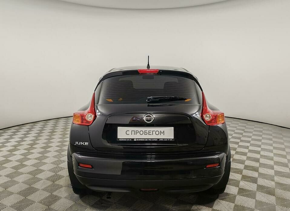 Nissan Juke 1.6 CVT (117 л.с.)