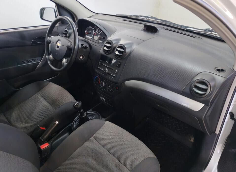 Chevrolet Nexia 1.5 MT (106 л.с.)
