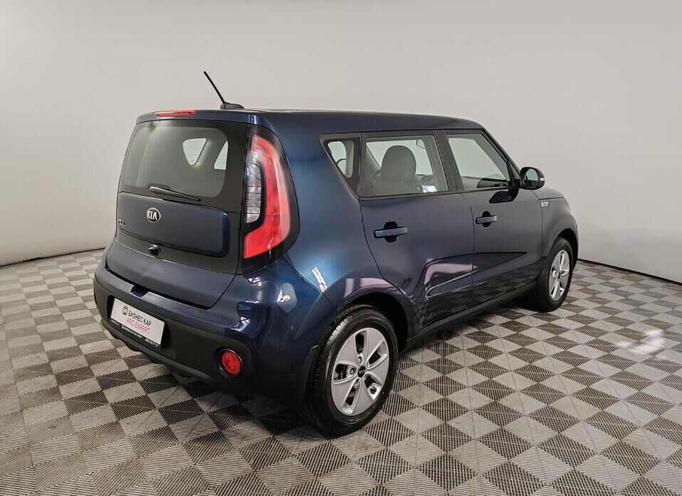 Kia Soul 1.6 AT (124 л.с.)
