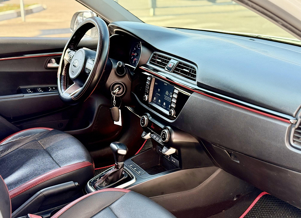 Kia Rio, IV 1.6 AT (123 л.с.)