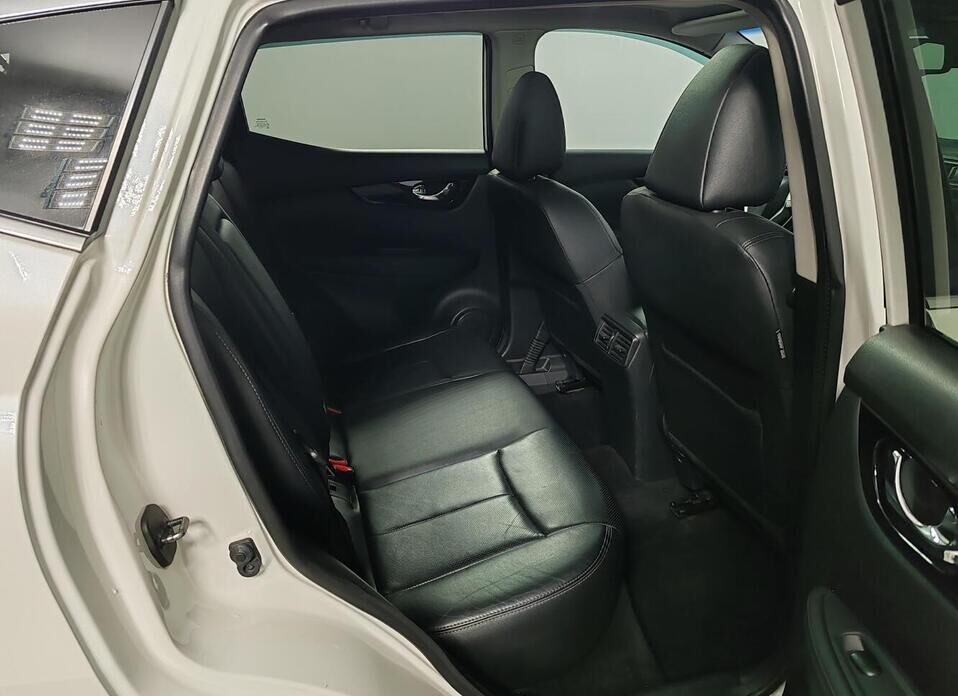 Nissan Qashqai, II 2.0 CVT (144 л.с.) 4WD