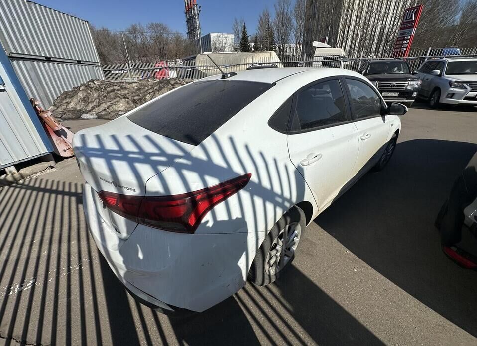 Hyundai Solaris, II 1.6 AT (123 л.с.)