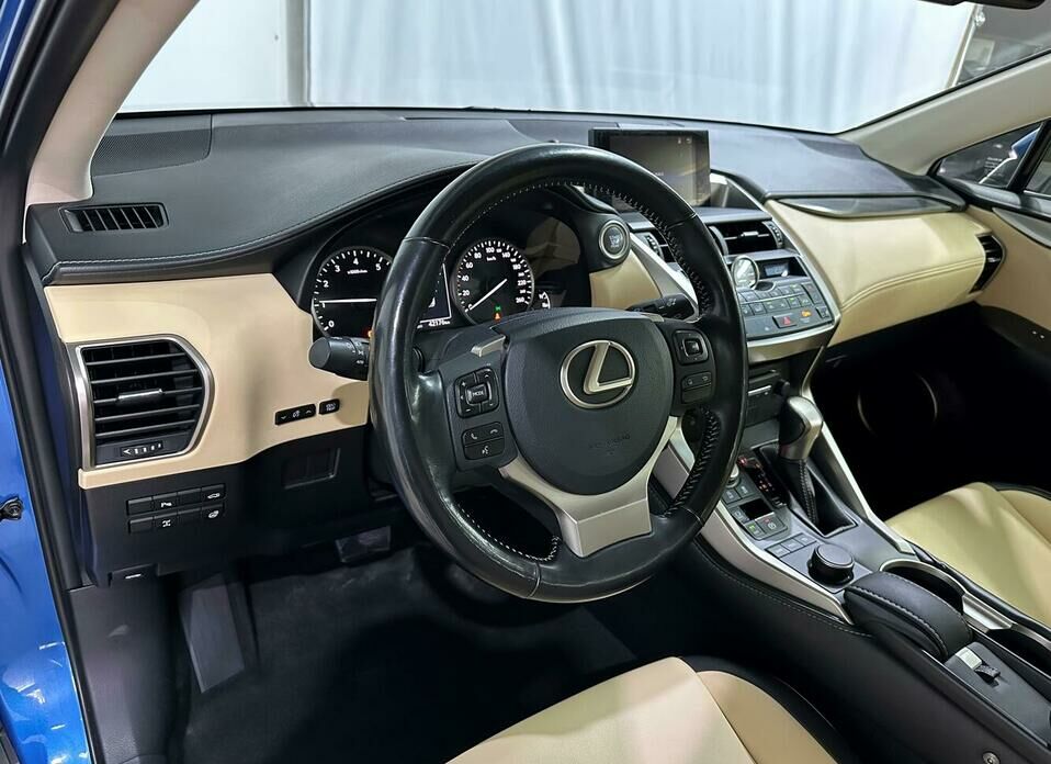 Lexus NX 200 2.0 CVT (150 л.с.) 4WD