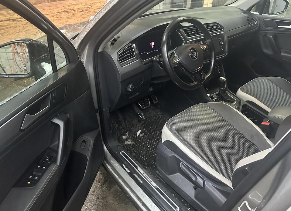 Volkswagen Tiguan, II 2.0d AMT (150 л.с.)