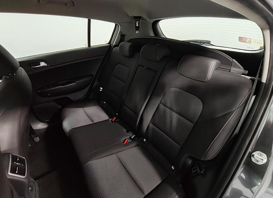 Kia Sportage, IV Рестайлинг 2.0 AT (150 л.с.) 4WD
