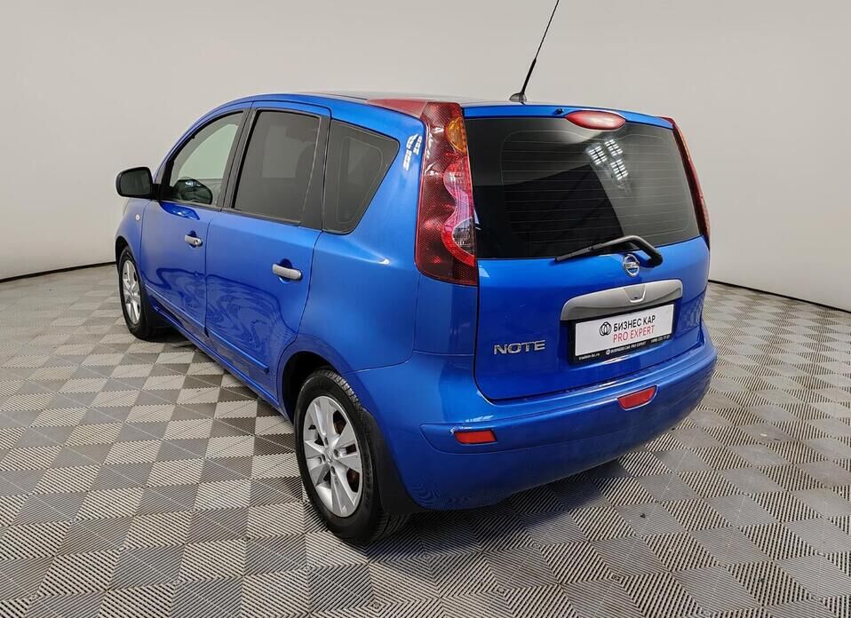 Nissan Note 1.6 AT (110 л.с.)
