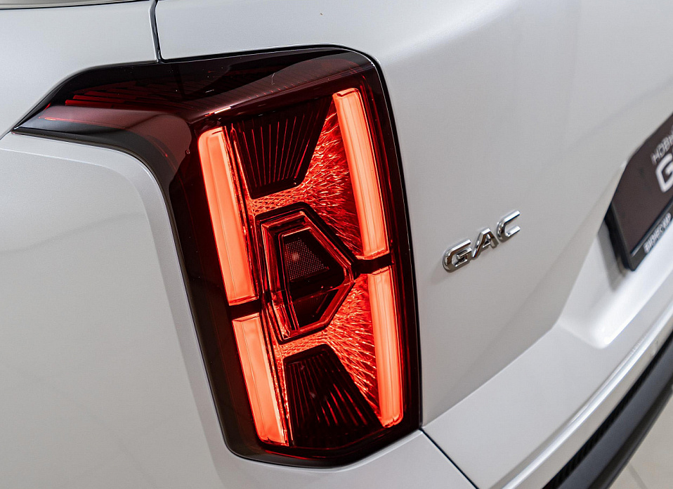 GAC GS8, II 2.0 AT (231 л.с.) 4WD