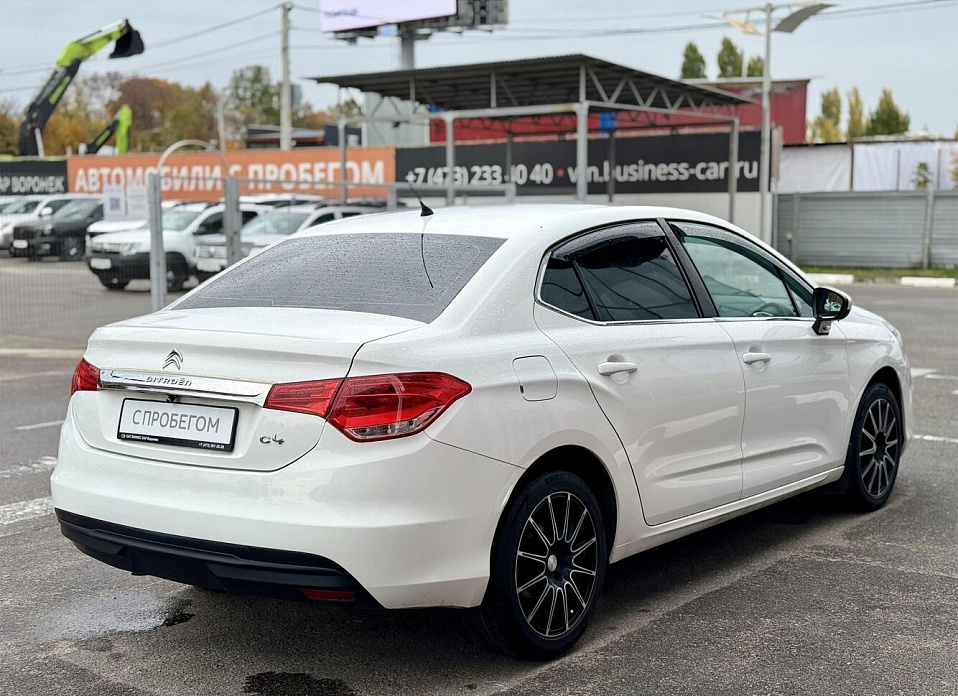 Citroen C4, II 1.6 AT (120 л.с.)