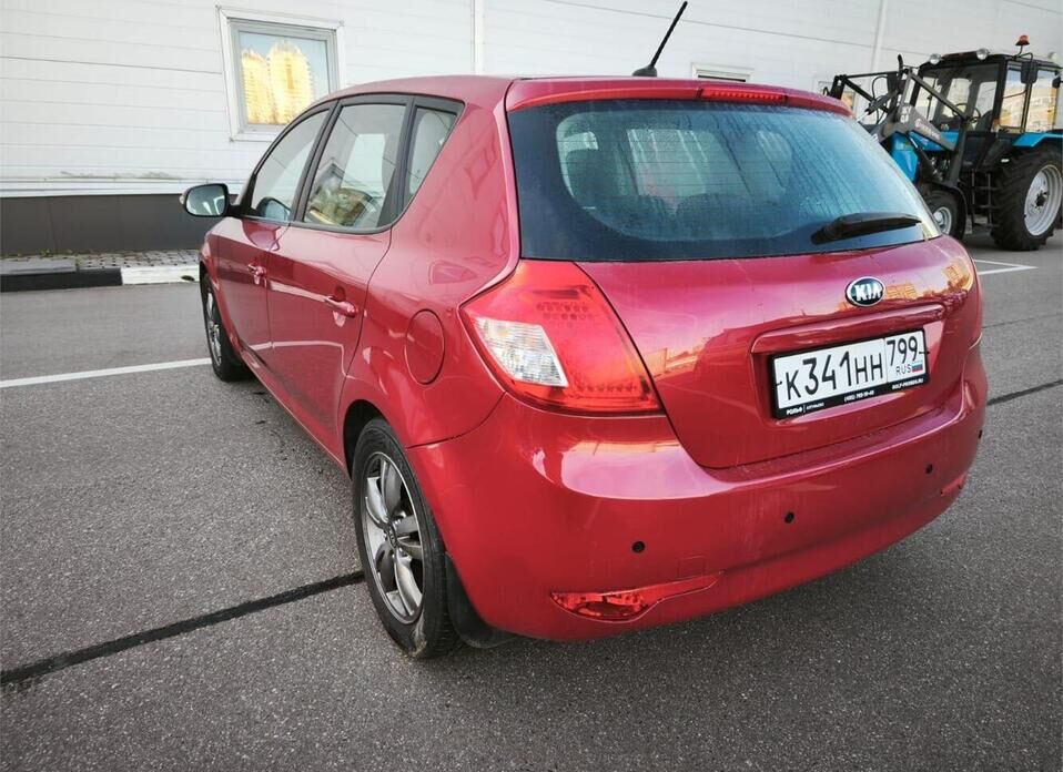 Kia Ceed, I Рестайлинг 1.6 AT (125 л.с.)