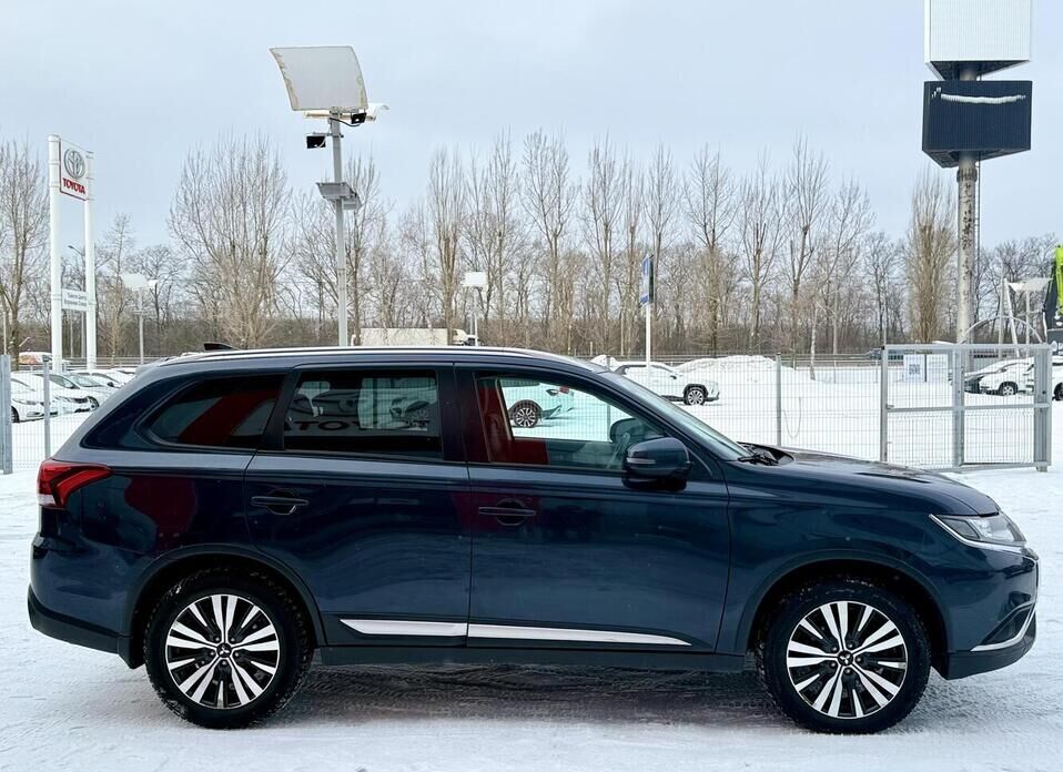 Mitsubishi Outlander, III Рестайлинг 3 2.0 CVT (146 л.с.) 4WD