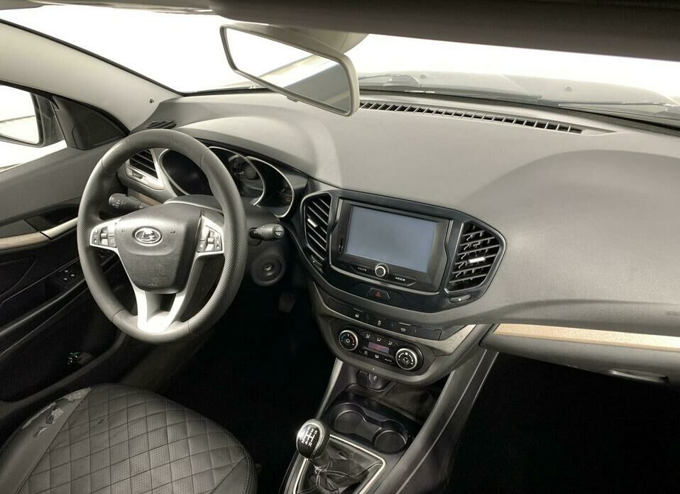 LADA (ВАЗ) Vesta 1.6 MT (106 л.с.)