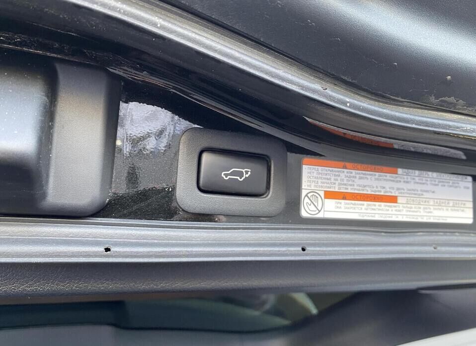 Lexus LX, III Рестайлинг 2 570 5.7 AT (367 л.с.) 4WD