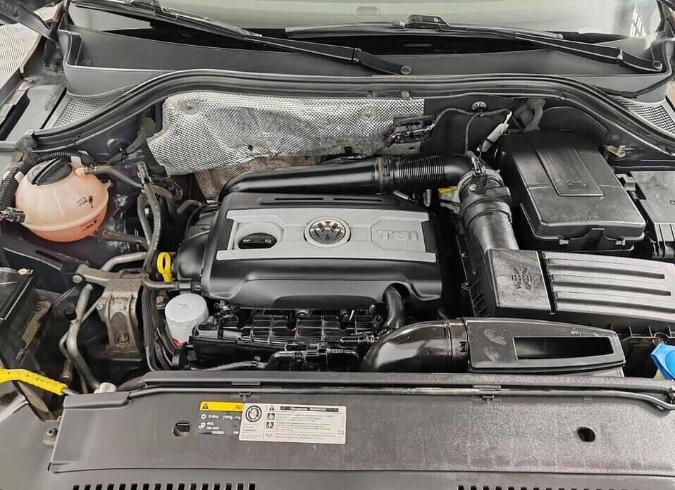 Volkswagen Tiguan, I Рестайлинг 2.0 AMT (210 л.с.) 4WD
