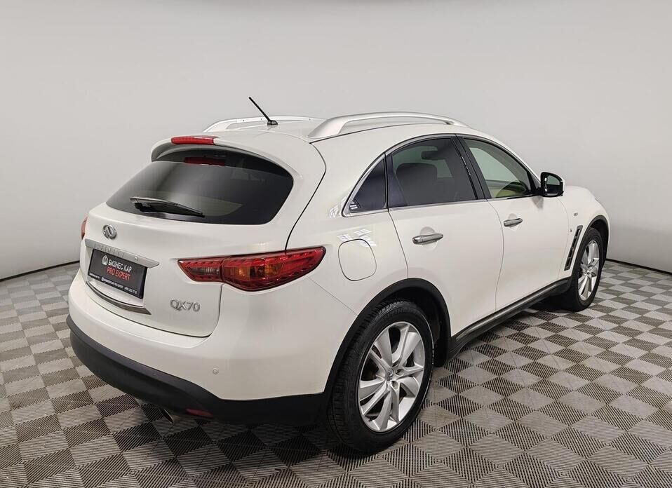 Infiniti QX70 3.7 AT (333 л.с.) 4WD