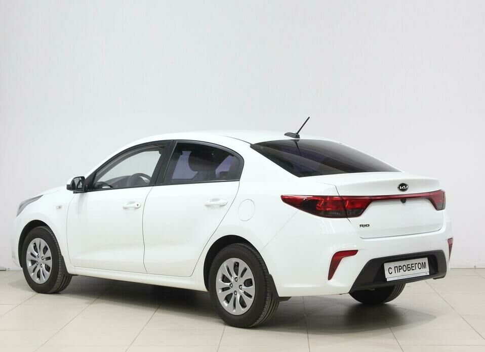 Kia Rio 1.6 MT (123 л.с.)