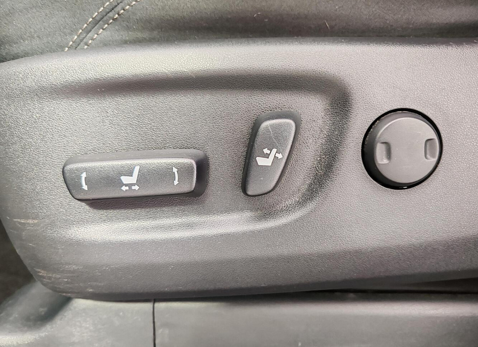 Toyota Land Cruiser Prado, 150 Series Рестайлинг 2 2.8d AT (177 л.с.) 4WD