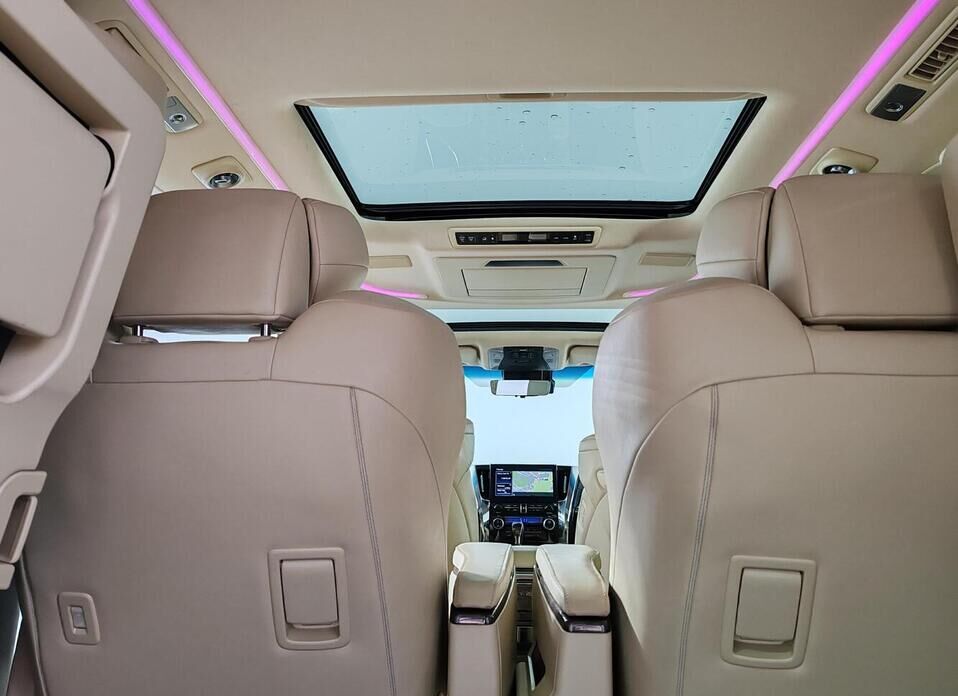 Toyota Alphard, III Рестайлинг 3.5 AT (300 л.с.)