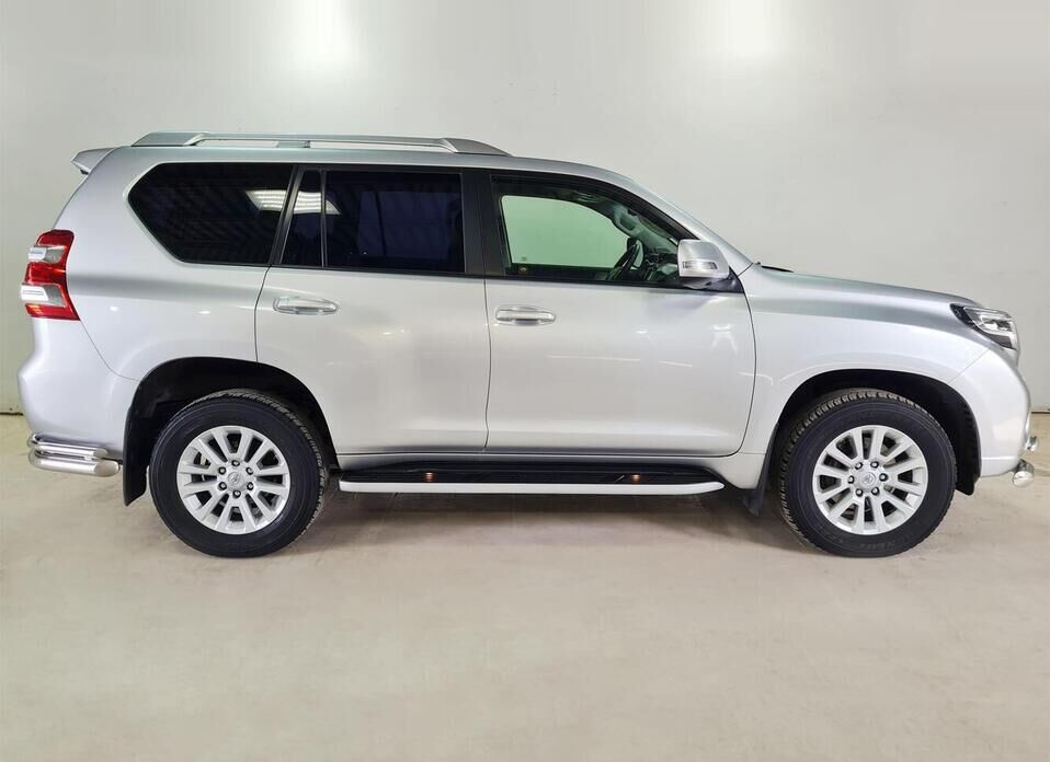 Toyota Land Cruiser Prado, 150 Series Рестайлинг 1 3.0d AT (173 л.с.) 4WD