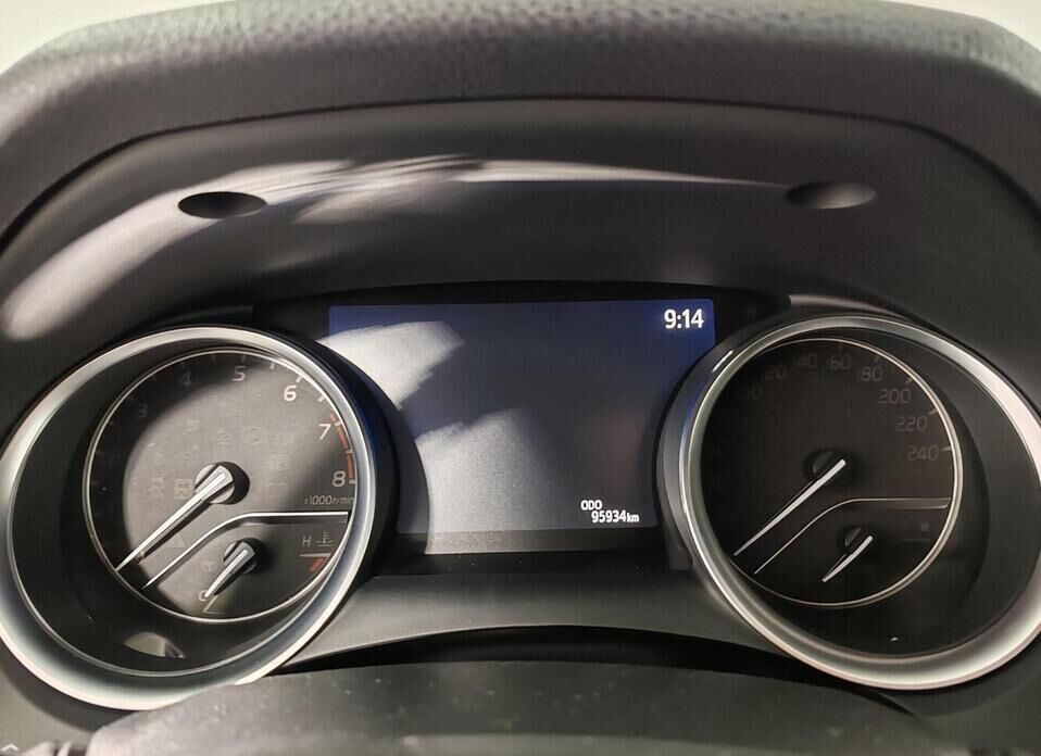 Toyota Camry, VIII (XV70) 3.5 AT (249 л.с.)