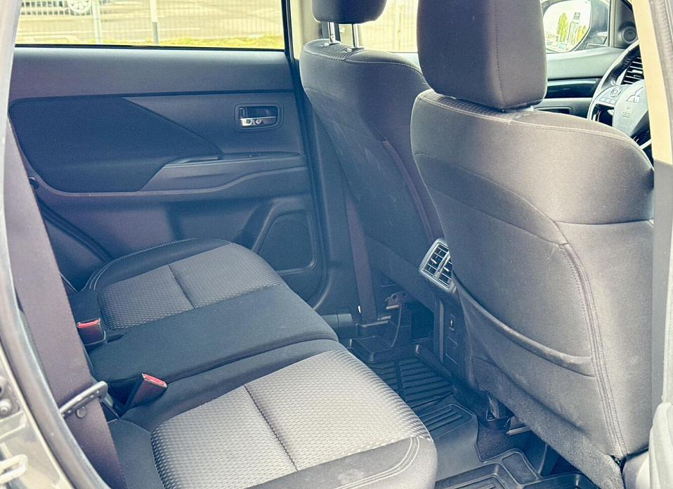 Mitsubishi Outlander, III Рестайлинг 3 2.0 CVT (146 л.с.) 4WD