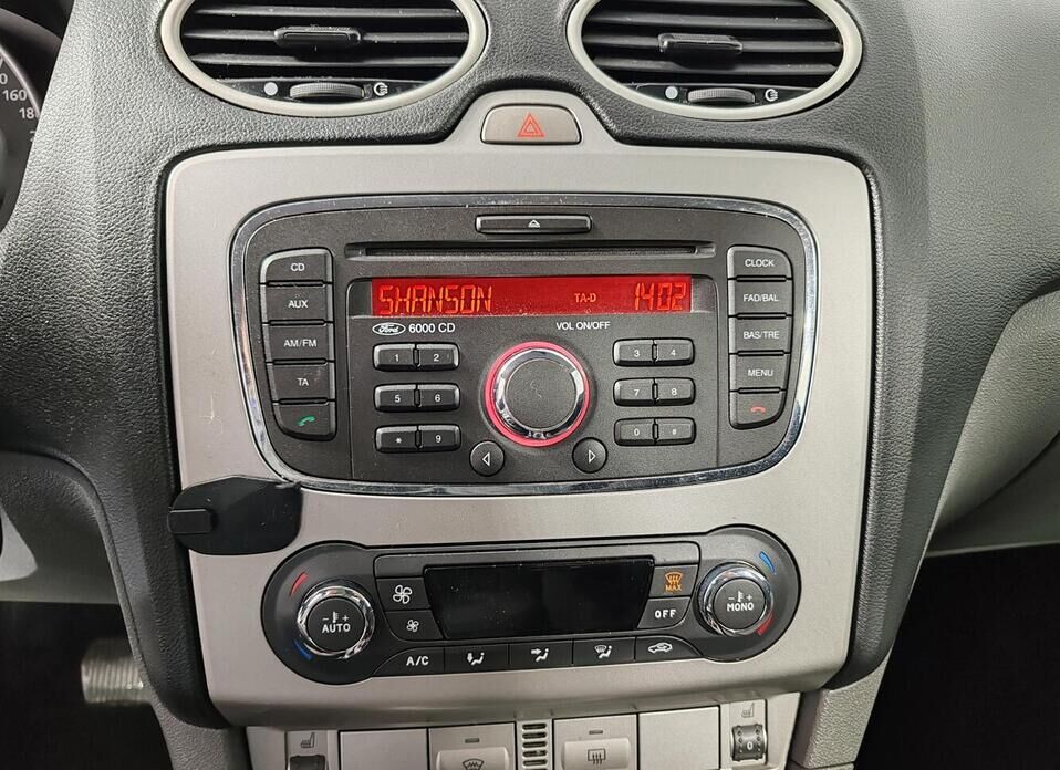 Ford Focus, II Рестайлинг 1.6 AT (100 л.с.)