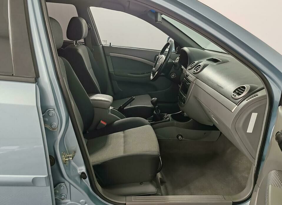 Chevrolet Lacetti 1.6 MT (109 л.с.)
