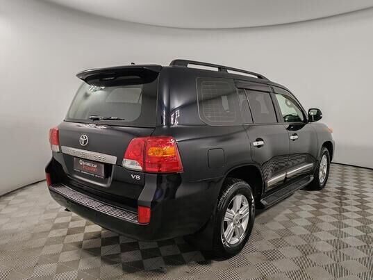 Toyota Land Cruiser, 2015&nbsp;г., 185&nbsp;277&nbsp;км
