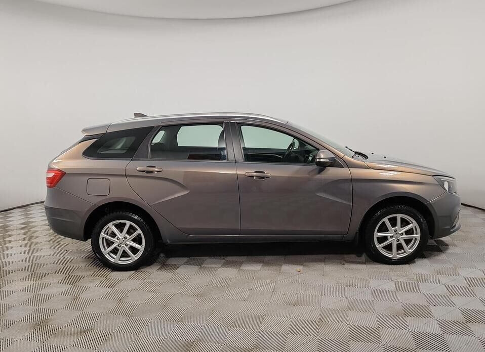 LADA (ВАЗ) Vesta, I SW 1.8 AMT (122 л.с.)