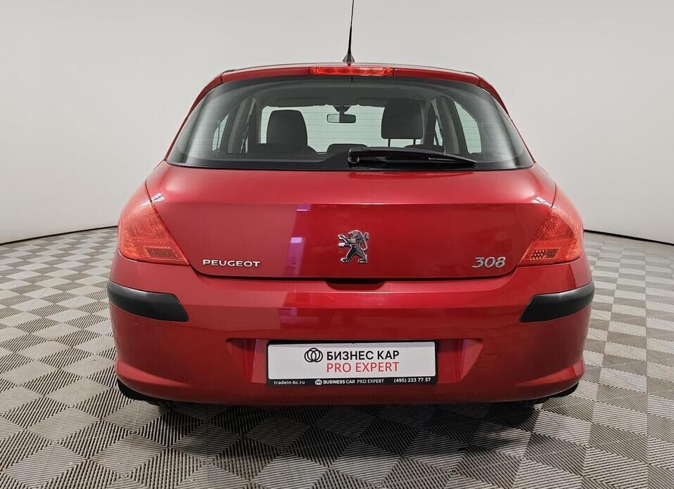 Peugeot 308 1.6 AT (120 л.с.)