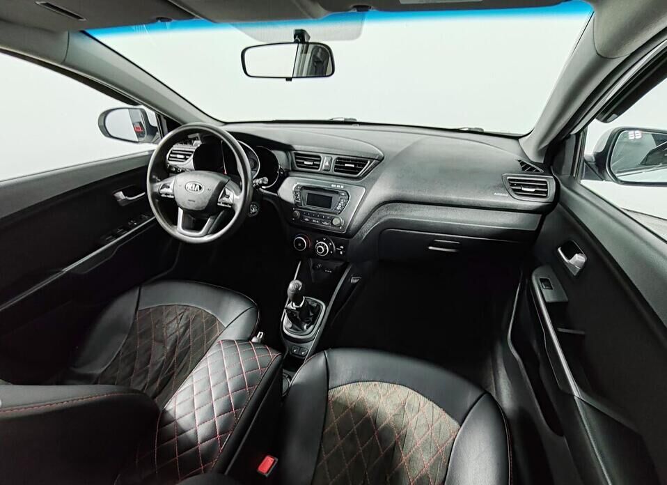 Kia Rio 5-speed 1.6 MT (123 л.с.)