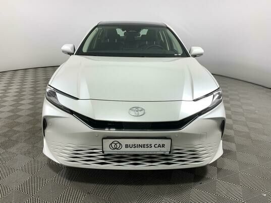 Toyota Camry, 2024 г., 9 км